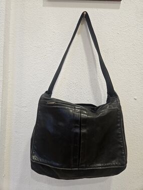 Vintage 90s Georgetown Leather Black Leather Messenger Shoulder Bag